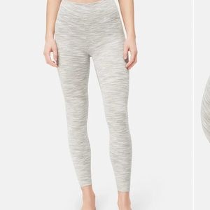 Outdoor Voices Flow 7/8 Legging Size M